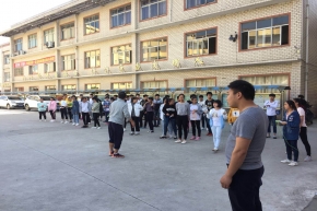 宜黄三中九年级举行跳绳比赛